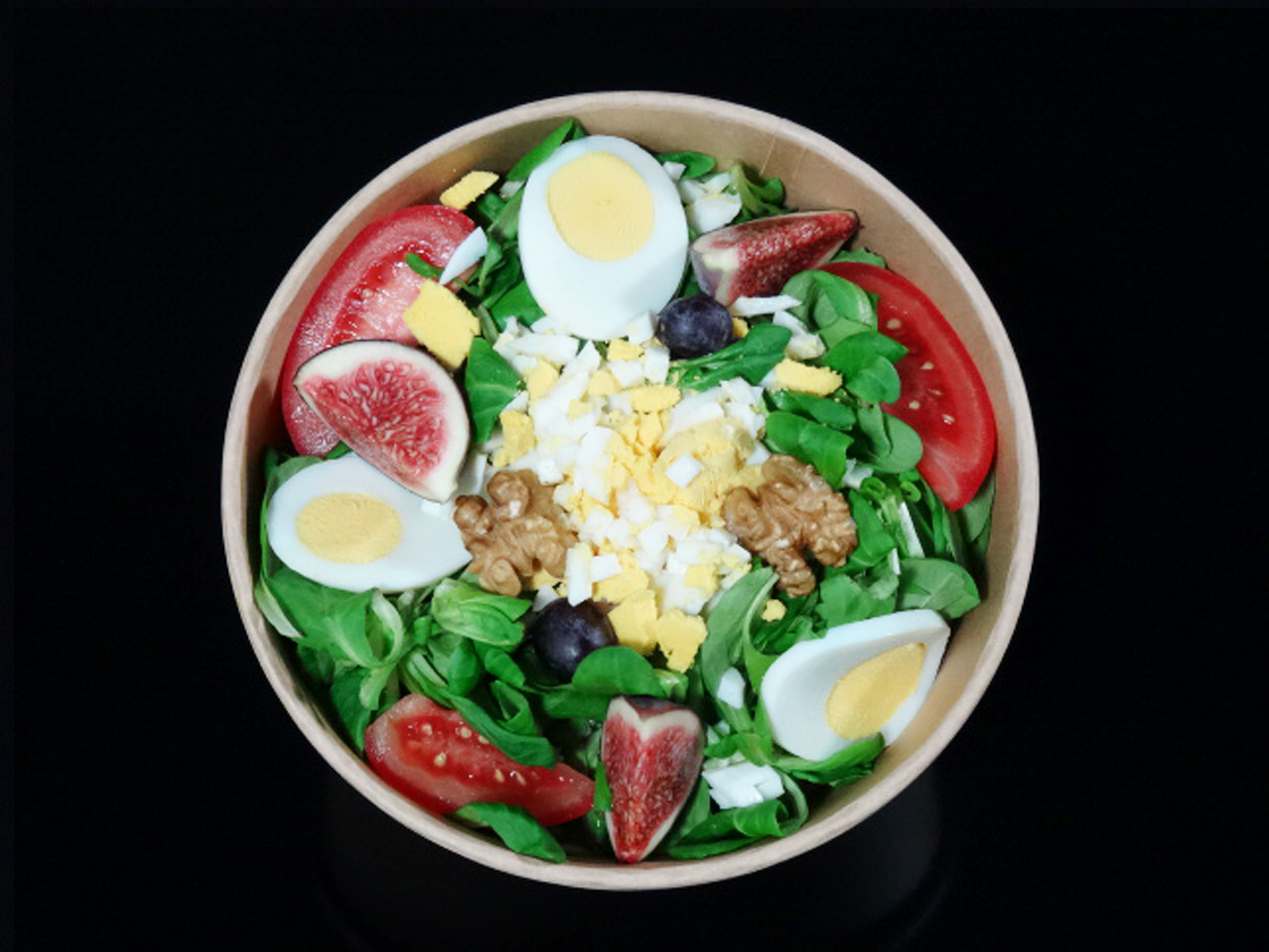 Nüssler-Salat mit Ei