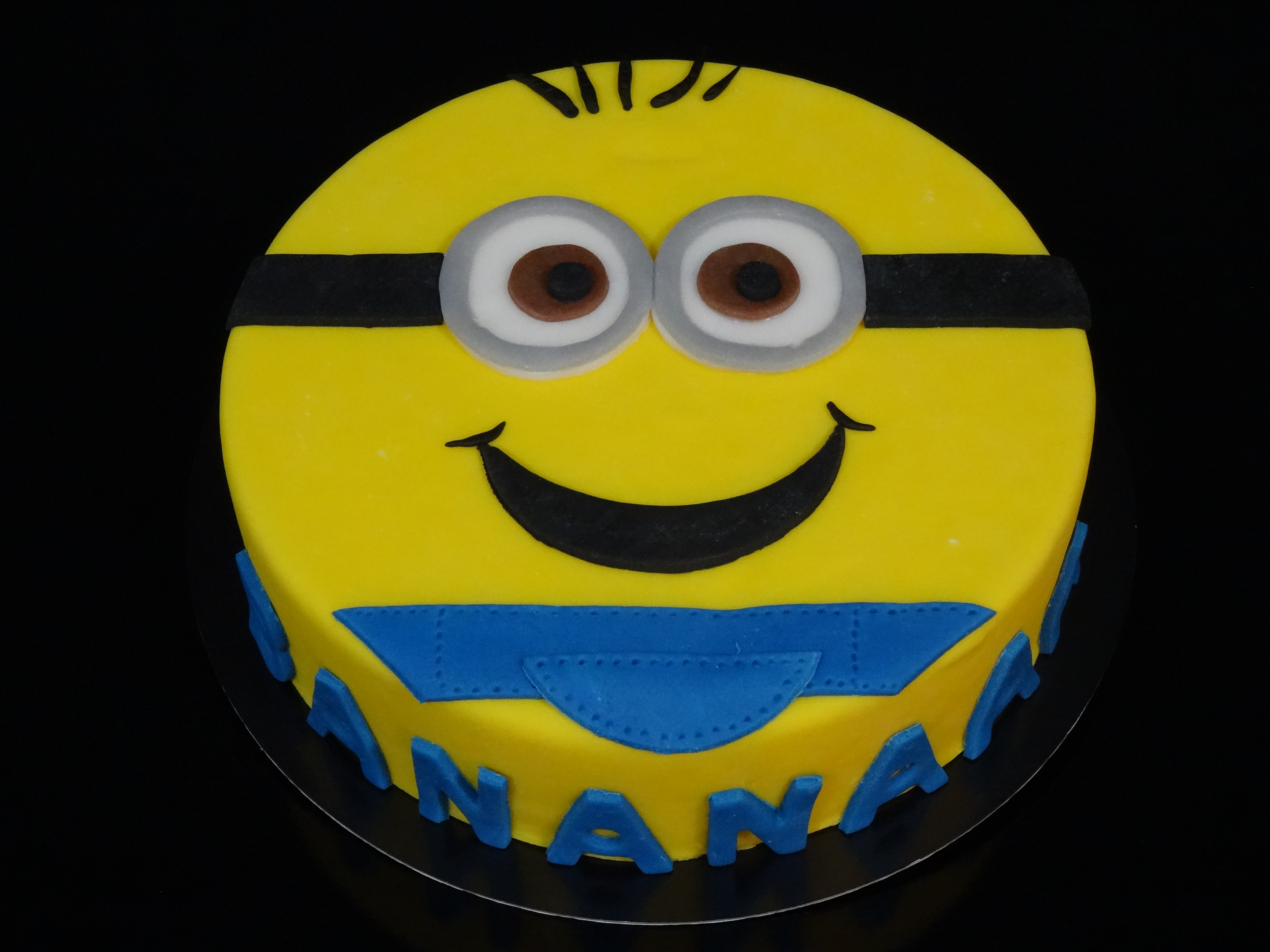 Minion-Torte mit Text